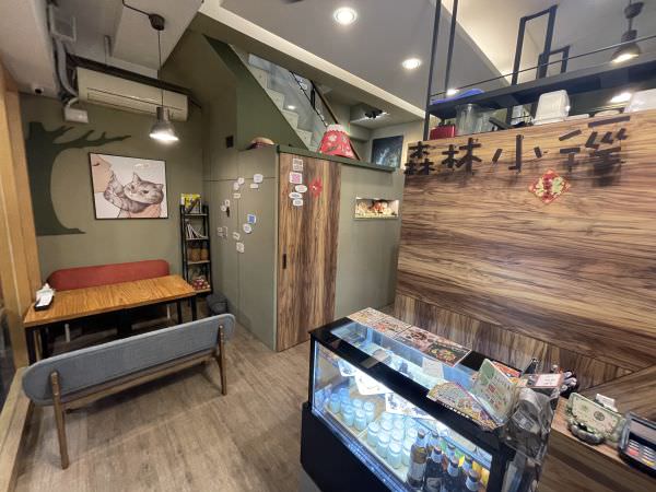 森林小徑文心店用餐環境